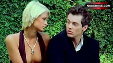 67. Paris Hilton Exposed Tits – The Hillz