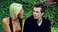 Paris Hilton Exposed Tits – The Hillz