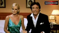 100. Paula Vazquez No Bra – Merry Christmas