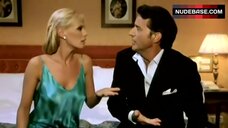 45. Paula Vazquez No Bra – Merry Christmas