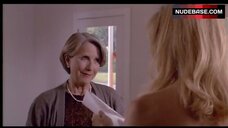 100. Goldie Hawn Hot Scene – Housesitter