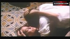 34. Lauren Hutton Shows Boobs – Hecate