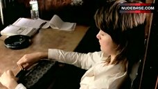 23. Trish Goff Flashes Pokies – Noise