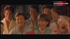 45. Helen Mirren Take Off Her Clothes – Calendar Girls
