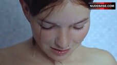 45. Nude Sophie Quinton in Shower – La Chatte Andalouse