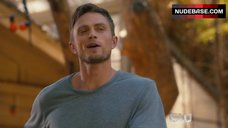 67. Rachel Bilson Bouncing Breasts – Hart Of Dixie