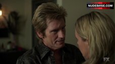 100. Elaine Hendrix in Sexy Underwear – Sex&Drugs&Rock&Roll