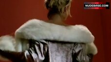 12. Paris Hilton Removes Panties – Nine Lives