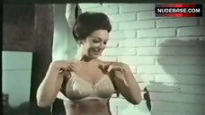 1. Esperanza Roy Naked in Bed – It Happened At Nightmare Inn