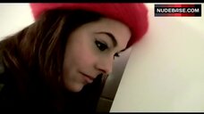 100. Fiona Horsey Shows Butt – Twisted Sisters