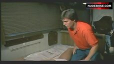 23. Oralee Sanders Boobs Scene – Hitcher In The Dark