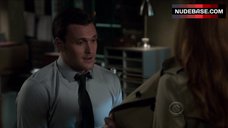 100. Amanda Righetti Lingerie Scene – The Mentalist