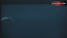 1. Marlee Matlin Nude in Underwater – Children Of A Lesser God