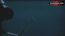 12. Marlee Matlin Nude in Underwater – Children Of A Lesser God