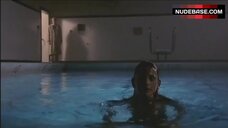 67. Marlee Matlin Nude in Underwater – Children Of A Lesser God