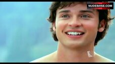 67. Sweaty Erica Durance in Bikini – Smallville