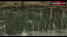 617. Mindy Robinson Shows Breasts – A Blood Story