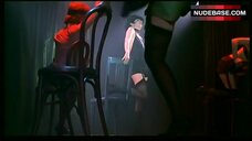 34. Liza Minnelli Sexy on Stage – Cabaret
