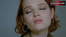 12. Karoline Herfurth Lesbian Kissing – Passion