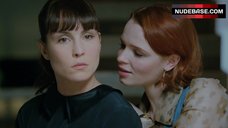 78. Karoline Herfurth Lesbian Kissing – Passion