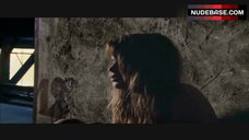 23. Marina Hands Bare Boobs – Partage De Midi