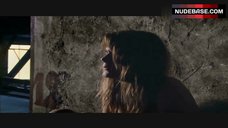 34. Marina Hands Bare Boobs – Partage De Midi