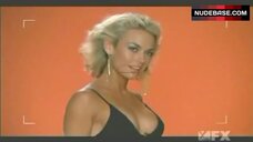 89. Kelly Carlson Posing in Bikini – Nip/Tuck