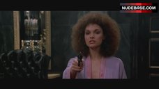 78. Mary Elizabeth Mastrantonio Flashes Breasts – Scarface