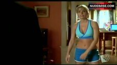 Erica Durance Sexy in Sports Outfit – Smallville