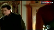 78. Erica Durance Sexy in Sports Outfit – Smallville