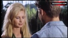 78. Catherine Schell Tits Flash – Lana - Konigin Der Amazonen