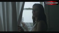 100. Kate Mara Big Butt – House Of Cards