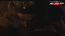 45. Florina Kendrick Exposed Her Breasts – Dracula