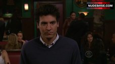 23. Rachel Bilson Lesbian Kiss – How I Met Your Mother