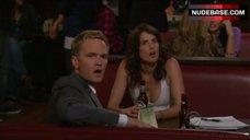 45. Rachel Bilson Lesbian Kiss – How I Met Your Mother