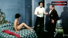 1. Pilar Velazquez Flashes Tits and Ass – Sesso In Testa