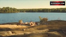 34. Michelle Trachtenberg Shows Ass – Beautiful Ohio