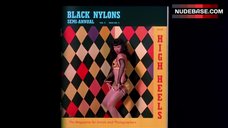 34. Gretchen Mol Naked Breasts and Butt – The Notorious Bettie Page