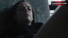 34. Riley Keough Masturbatng – The Girlfriend Experience