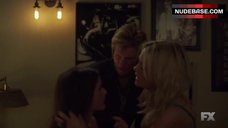 89. Elaine Hendrix Lesbian Scene – Sex&Drugs&Rock&Roll