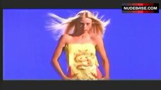 1. Jennifer Lothrop Shows Her Tits – Love Her Madly