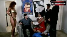 45. Bodybuilder Spice Williams in Bikini – Sexbomb