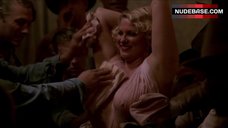 78. Cynthia Ettinger No Bra – Carnivale