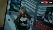 23. Karoline Herfurth Lesbian Scene – Passion