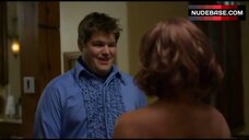 1. Melissa Wyler Topless – Cougar Hunting