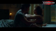 100. Vera Farmiga in Bra – Henry'S Crime