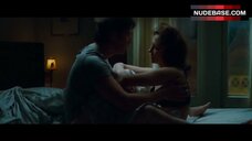 Vera Farmiga in Bra – Henry'S Crime