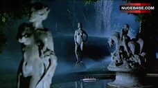 78. Elle Macpherson Nude Statue – Sirens