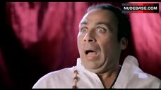 67. Angela Dodson Jiggling Breasts – National Lampoon'S Pledge This!