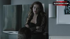 1. Riley Keough Cunnilingus – The Girlfriend Experience